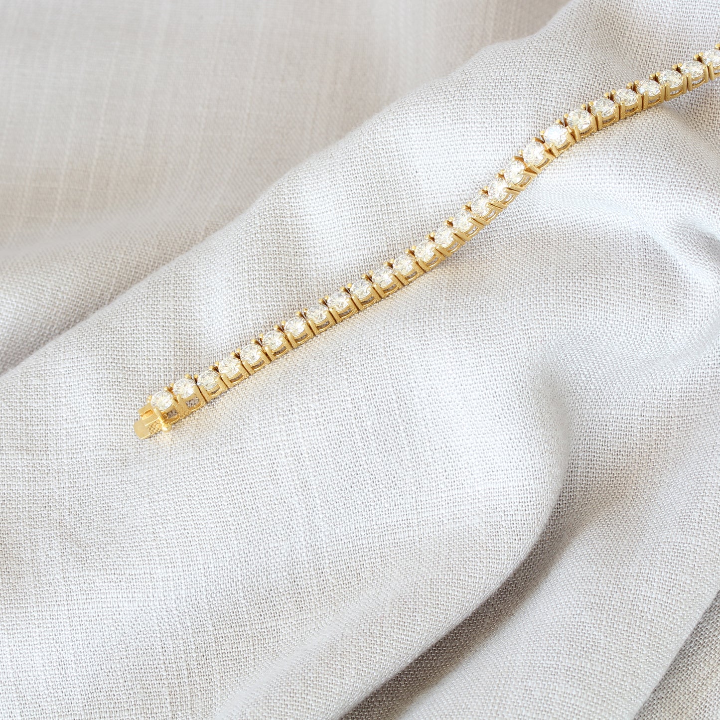 18ct Yellow Gold Tennis Bracelet