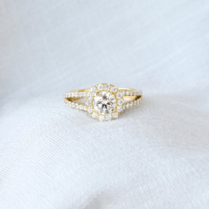 18ct Yellow Gold Diamond Halo Ring