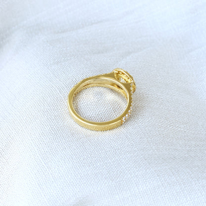 18ct Yellow Gold Diamond Halo Ring