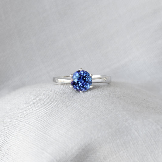 18ct White Gold Tanzanite Solitaire Ring